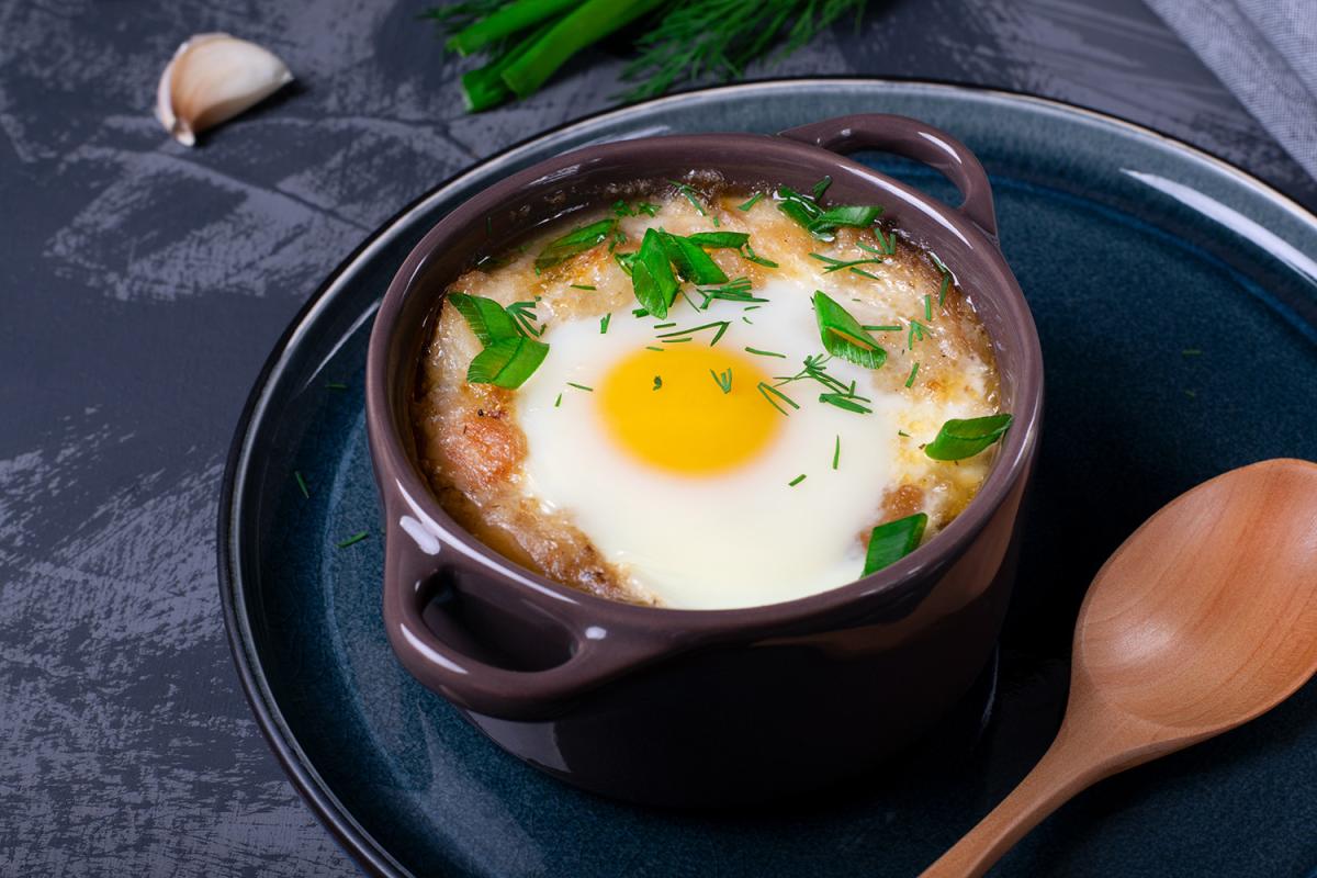 Recette d'oeuf cocotte aux épinards et au parmesan